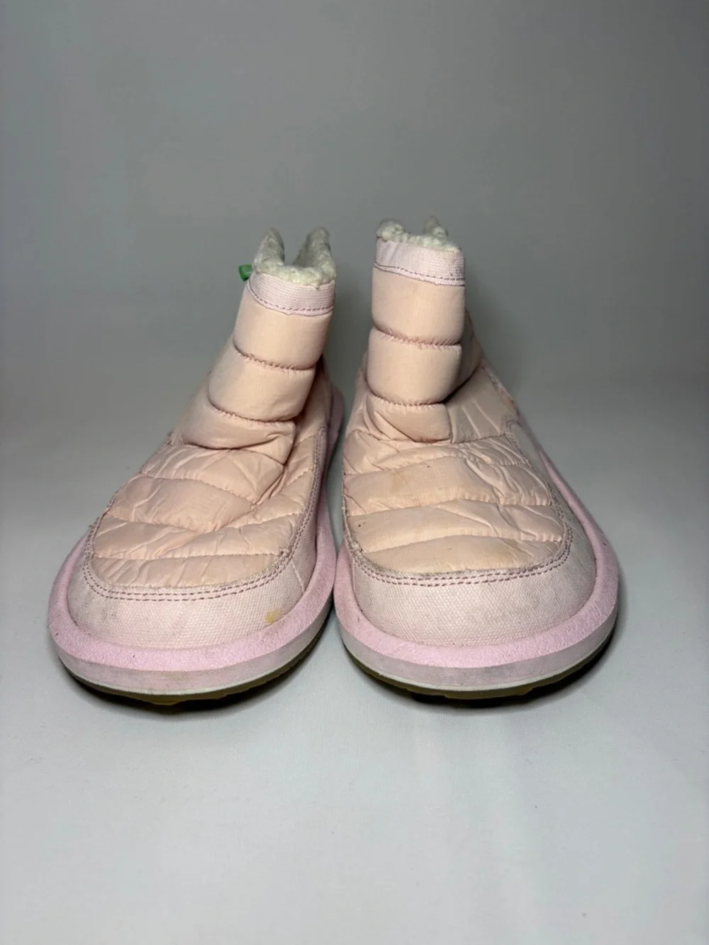 Sanuk Puff N Chill Puffer Booties‎ in Chalk Pink Size 9